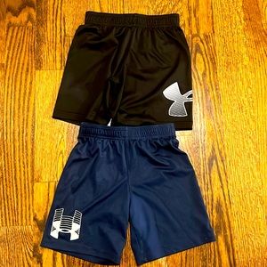 2 pairs of boys sz 6 under Armour shorts!